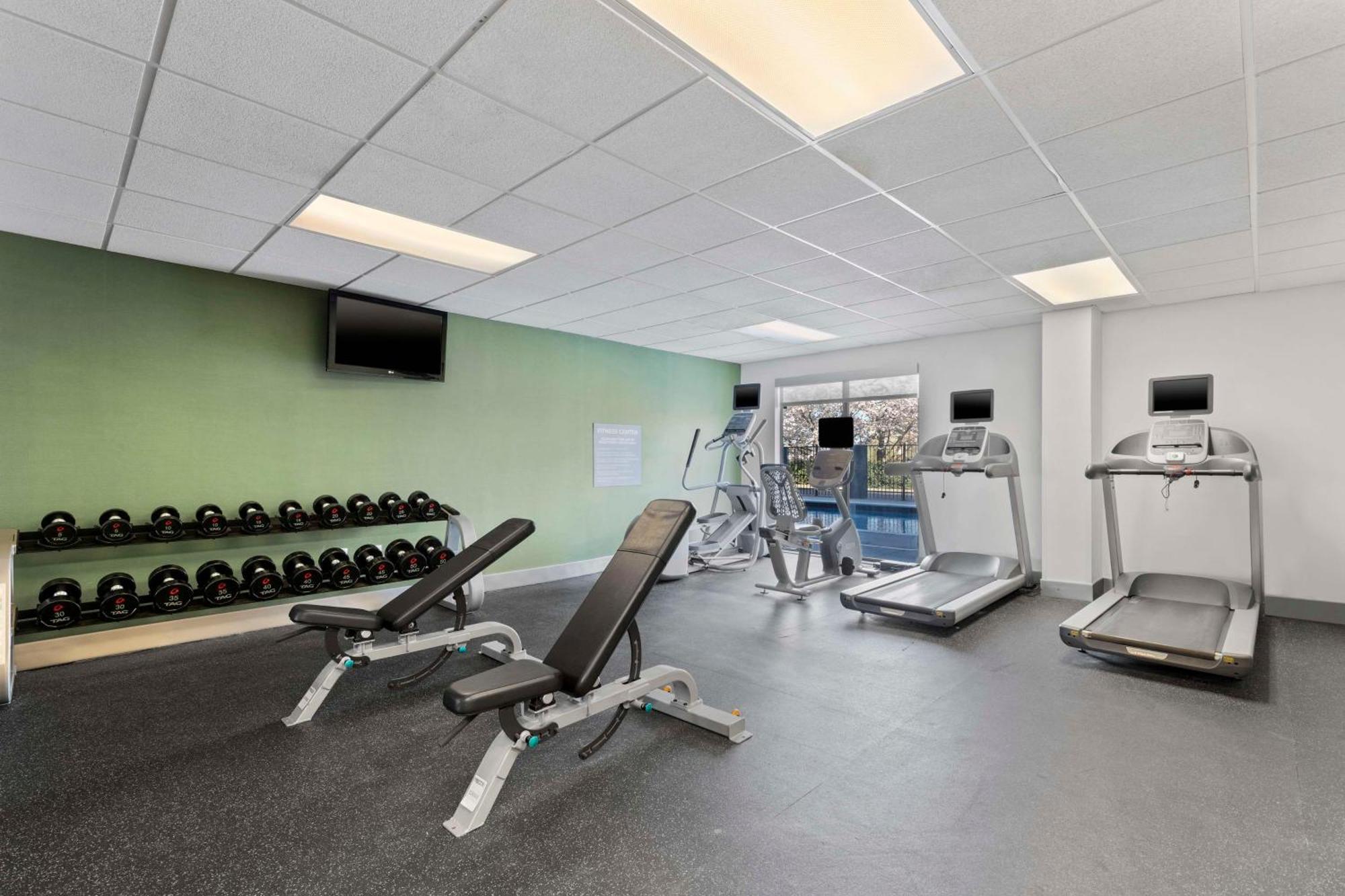 Spark By Hilton Greensboro Εξωτερικό φωτογραφία