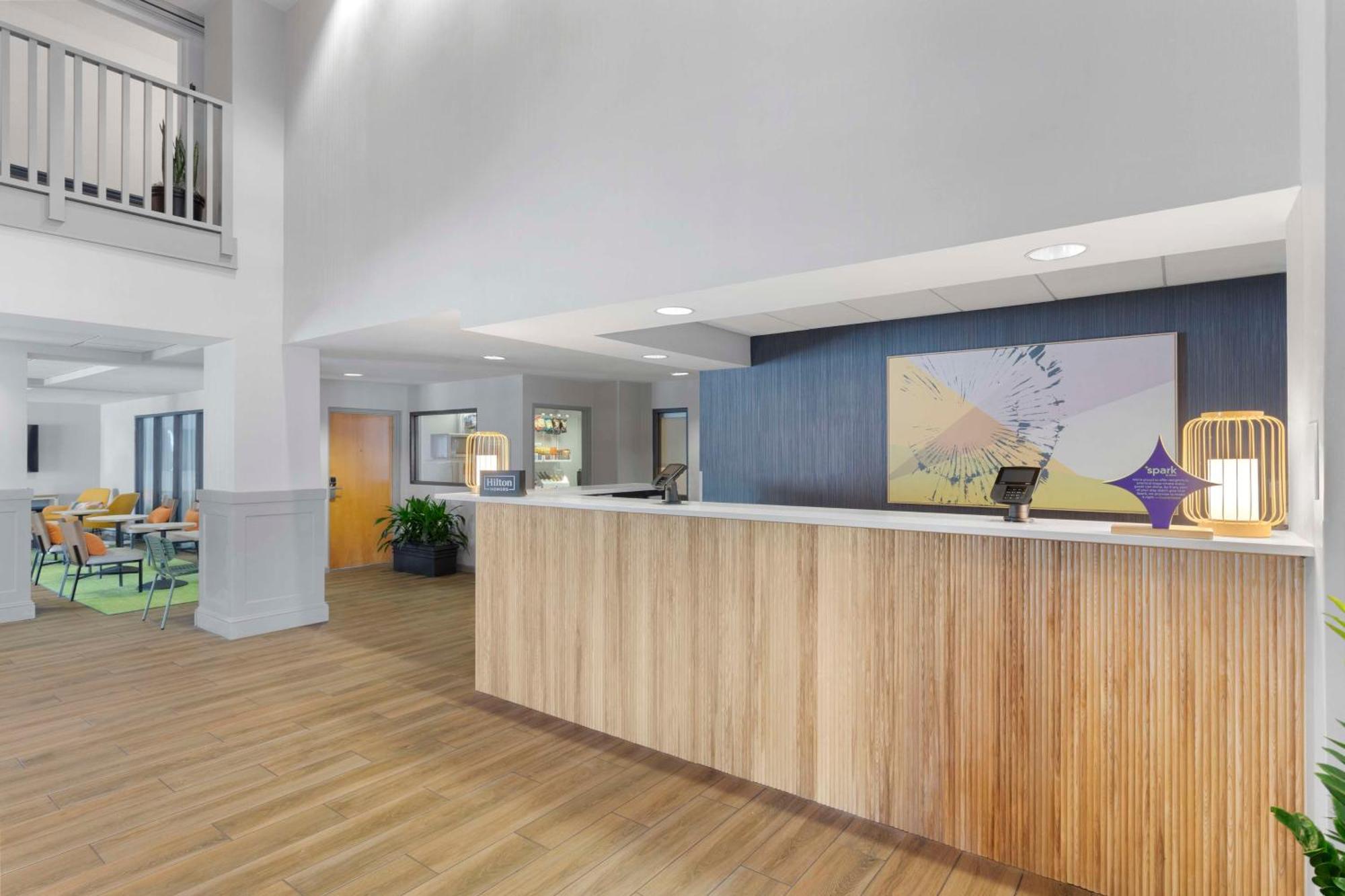 Spark By Hilton Greensboro Εξωτερικό φωτογραφία