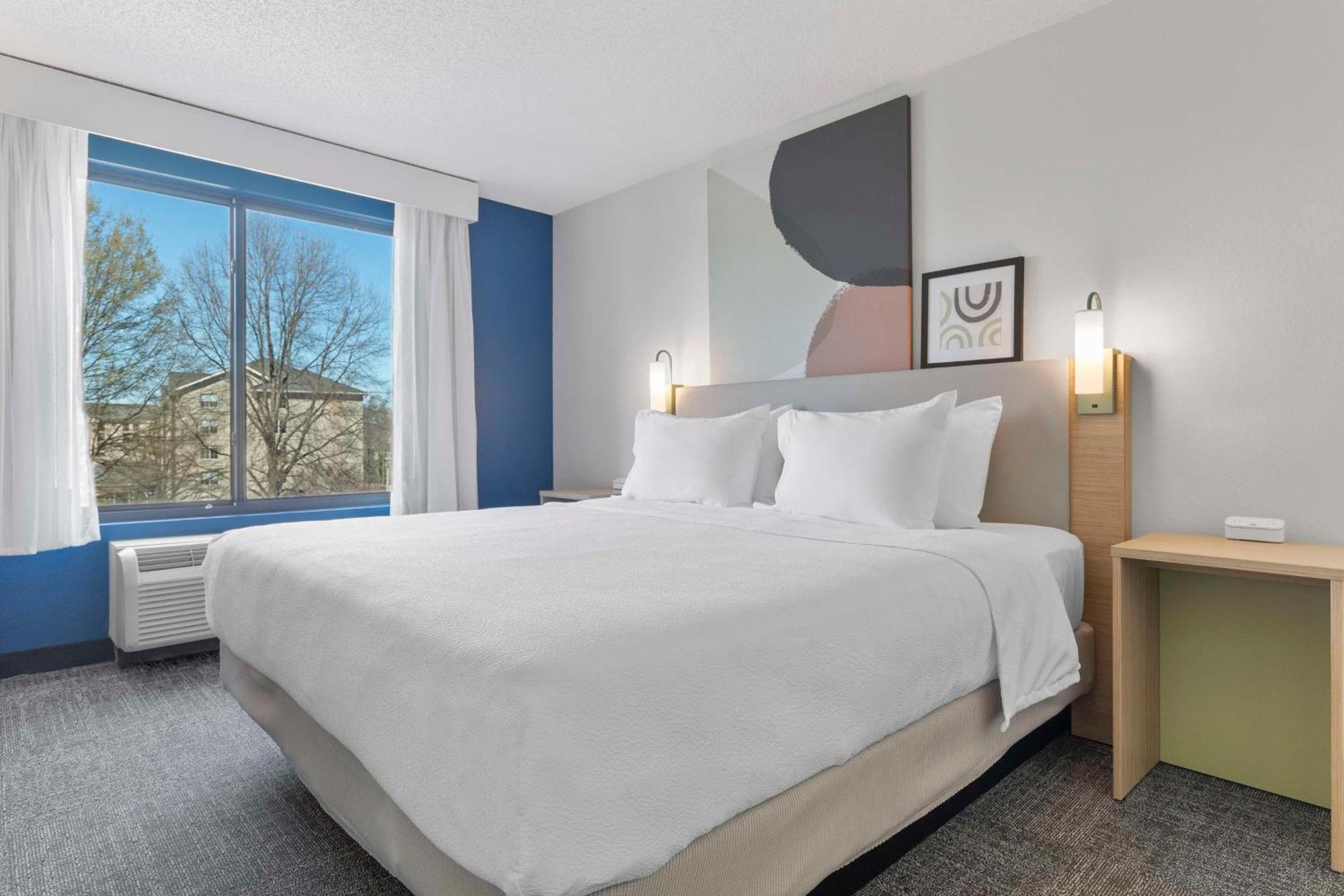 Spark By Hilton Greensboro Εξωτερικό φωτογραφία