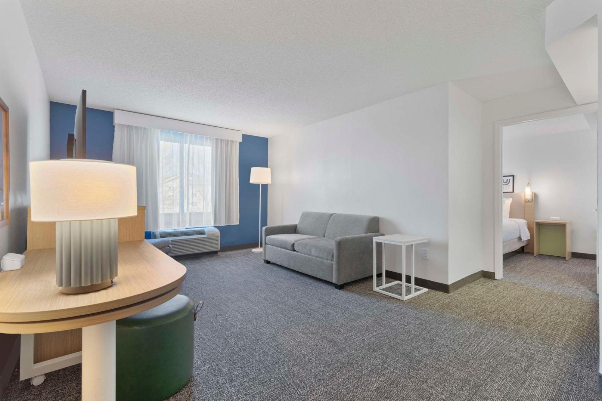 Spark By Hilton Greensboro Εξωτερικό φωτογραφία