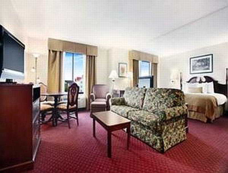Spark By Hilton Greensboro Εξωτερικό φωτογραφία