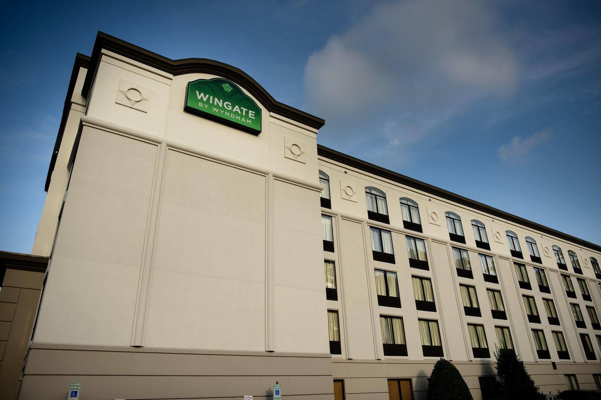 Spark By Hilton Greensboro Εξωτερικό φωτογραφία