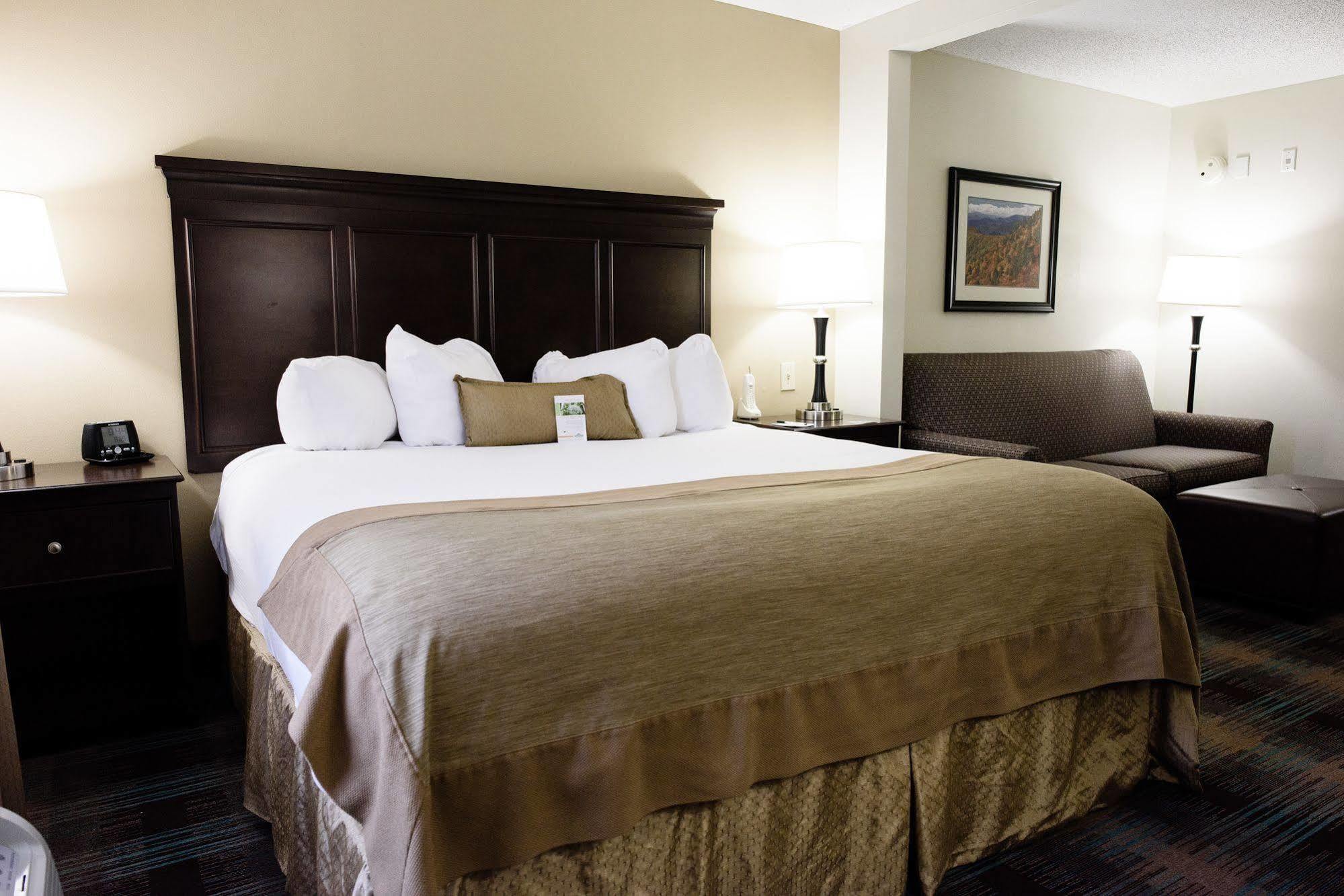 Spark By Hilton Greensboro Εξωτερικό φωτογραφία