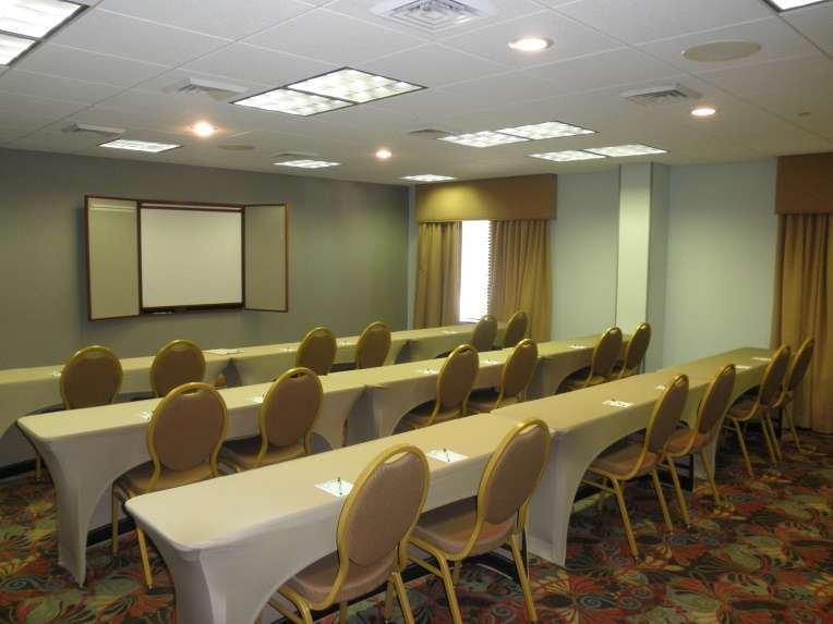 Spark By Hilton Greensboro Ανέσεις φωτογραφία